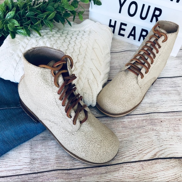 Anthropologie Gee Wawa Kenya Low Lace Up Fall Boot - Picture 3 of 8